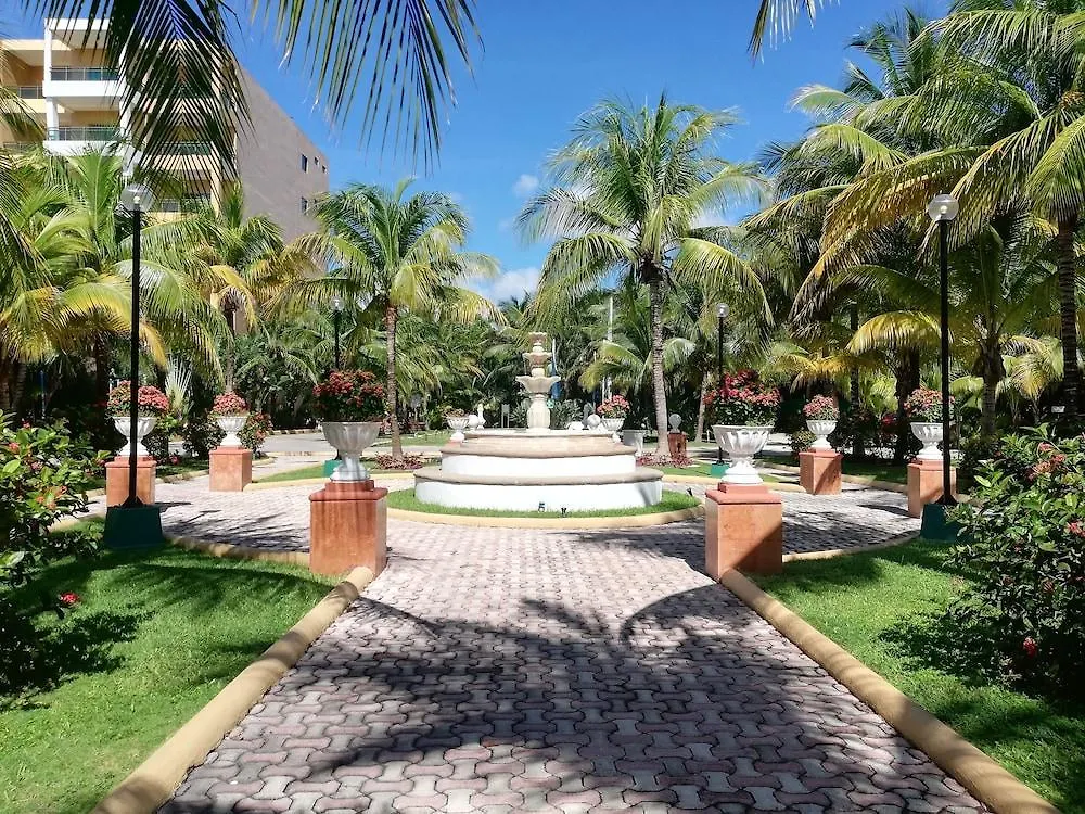 Resort El Dorado Seaside Palms, Catamaran, Cenote & More Inclusive (Adults Only) Xpu Ha
