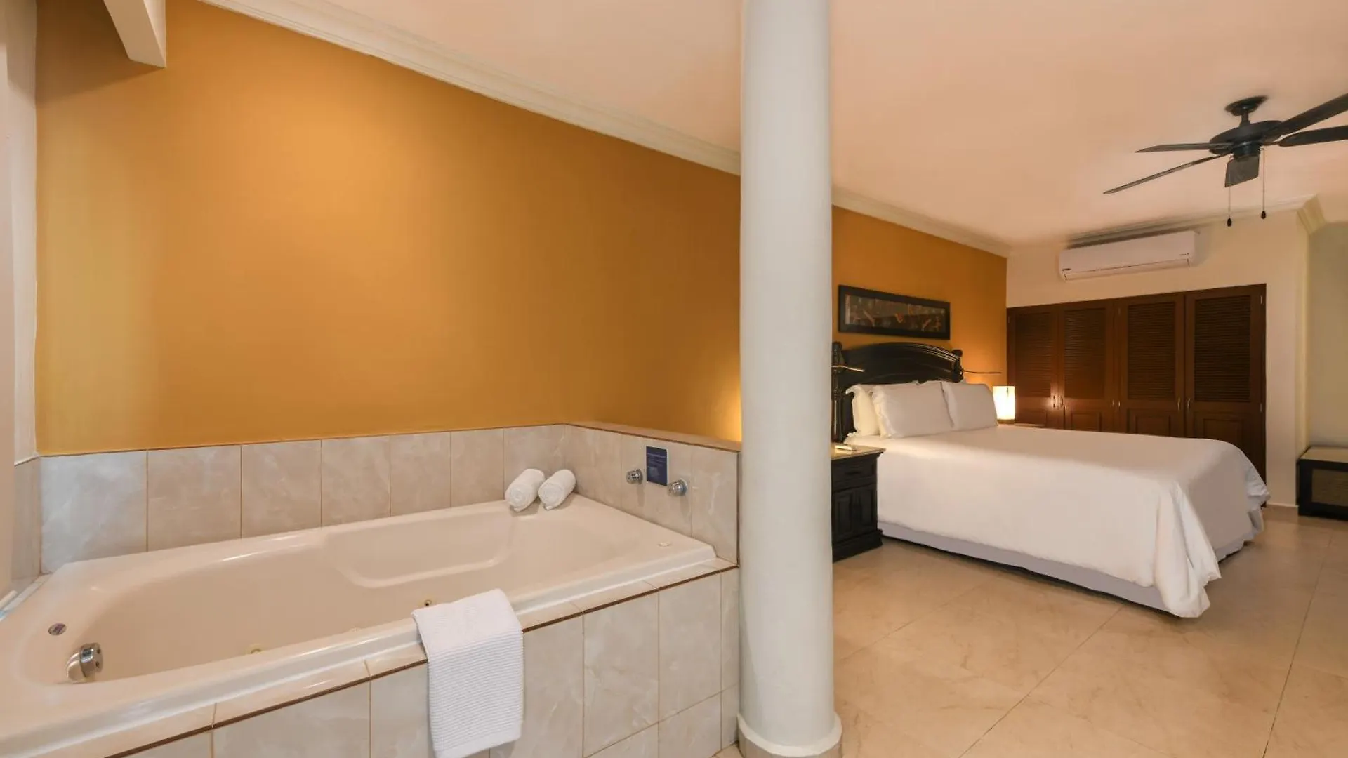 Resort El Dorado Seaside Palms, Catamaran, Cenote & More Inclusive (Adults Only) Xpu Ha