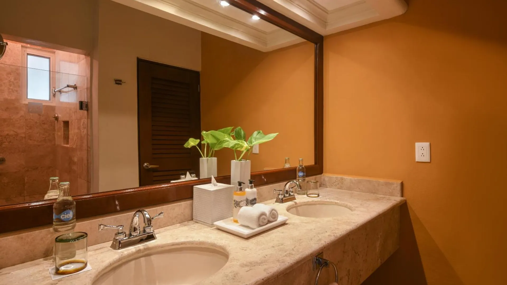 ***** Resort El Dorado Seaside Palms, Catamaran, Cenote & More Inclusive (Adults Only) Xpu Ha Mexico
